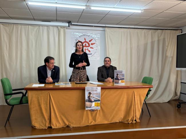 La Junta de Andalucía acerca la Constitución a 4500 estudiantes de Almería