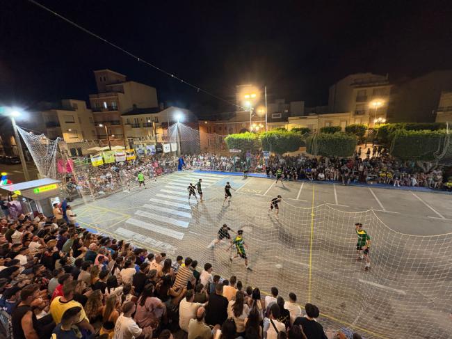 CLOVER se impone en la final de las 24 Horas de Fútbol Sala Albox