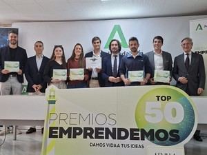 Cinco empresas sevillanas destacan en los XIII Premios Emprendemos de la Junta
