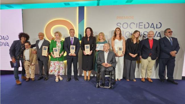 Alcaldesa de Almería recibe premio 'Solidaridad Inclusiva'