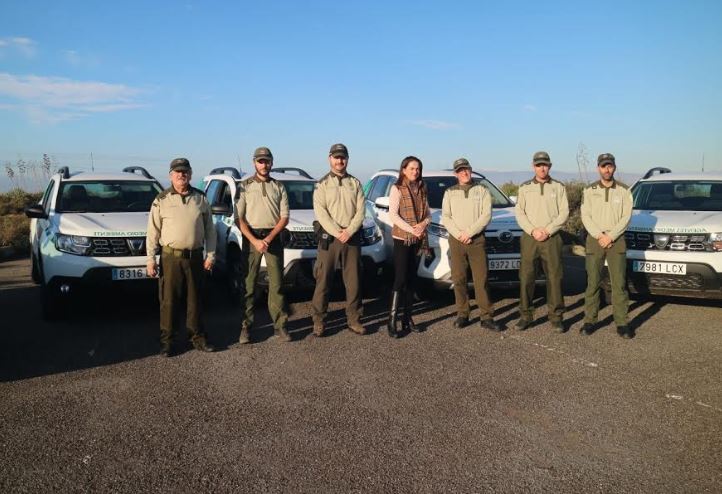 Entregados 7 nuevos vehículos a los agentes AMA de Almería