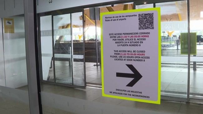 Controles de acceso en Barajas para limitar la entrada de personas sin hogar