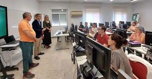 Se lanzan 25 unidades de orientación laboral en Almería con una inversión de 2,7 millones