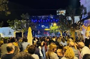 Gran éxito del concierto de Amistades Peligrosas en Dalías