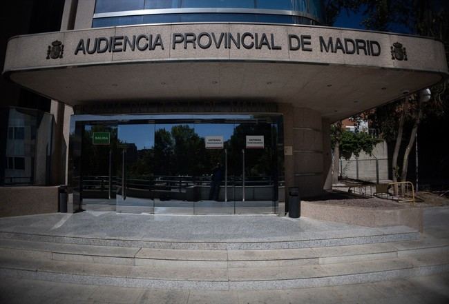 Profesor de Madrid condenado a cinco años por agresión sexual a alumnas menores