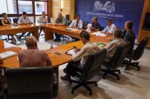 El Ejido aumenta 40.000 horas de limpieza en escuelas y centros públicos