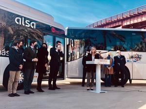 Los usuarios del bus urbano de Almería pueden utilizar ya la tarjeta del Consorcio en sus viajes