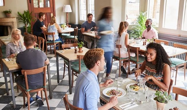 Inspecciones en Almería: 900 establecimientos de restauración bajo control hasta diciembre
