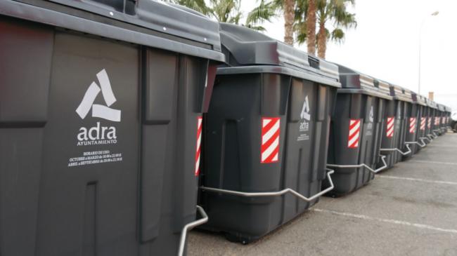 Adra comprará contenedores por más de 45.700 euros