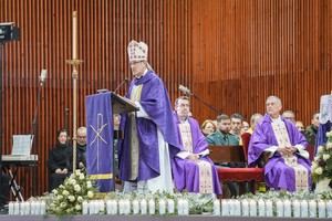 Córdoba rinde homenaje a las víctimas del accidente ferroviario de Adamuz