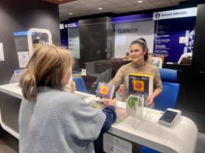 Correos despliega la venta de las nuevas balizas geolocalizable por toda la provincia