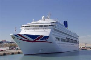 El crucero Oriana con 2.700 personas a bordo hace escala este lunes antes de poner rumbo a Gibraltar