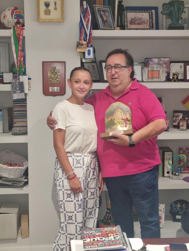 Lola Fernández Ocaña: “Espero que el año que viene más jabegotes participen en la cucaña de Santa Ana”