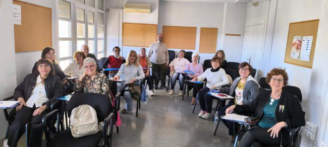 Curso sobre diversidad sexual para trabajadores sociales en Almería