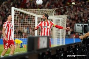 Almería renace con un 3-2 ante el Cádiz