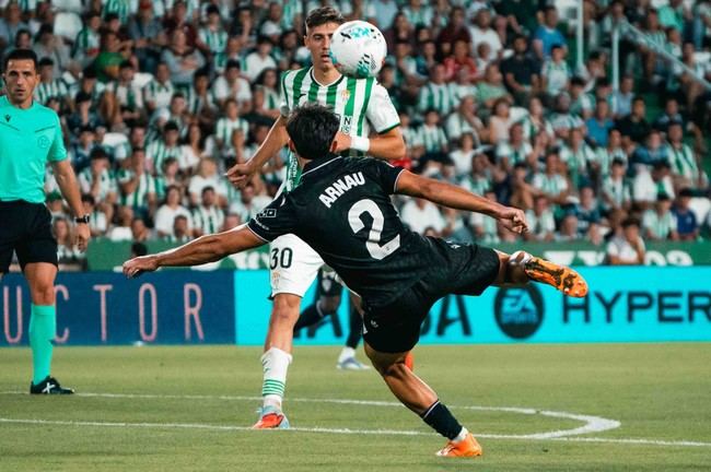 Almería sigue invicto tras empatar en Córdoba