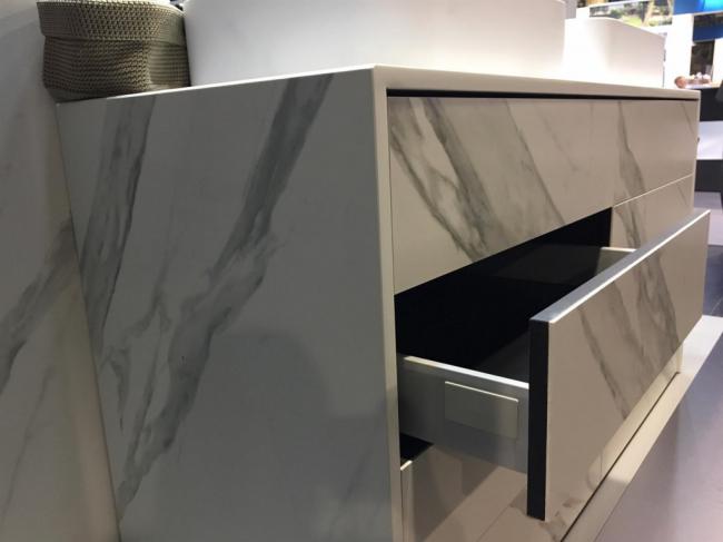 Cosentino lanza la superficie ultrafina Dekton Slim