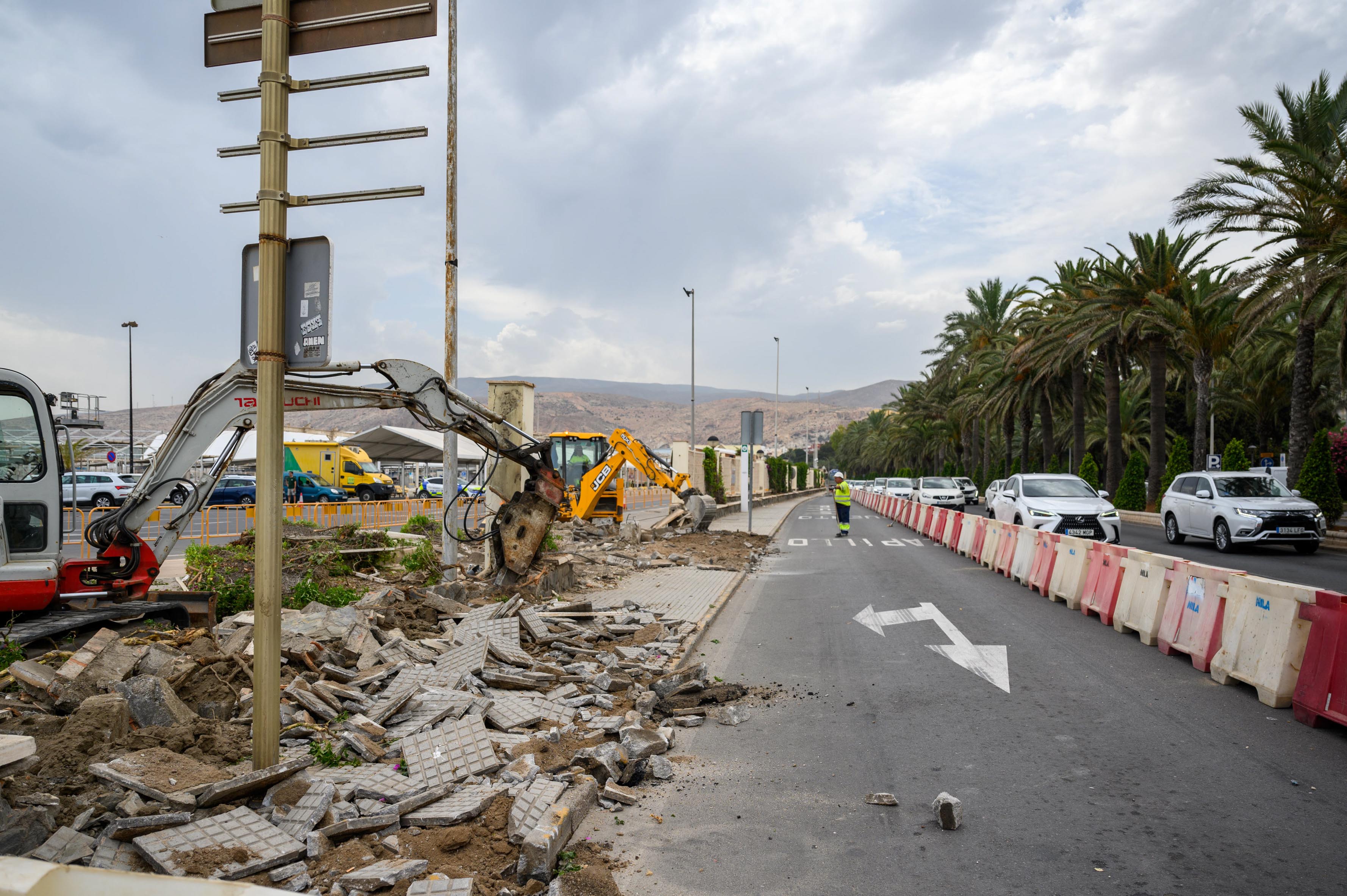 El Puerto derriba el muro que le separaba de la ciudad