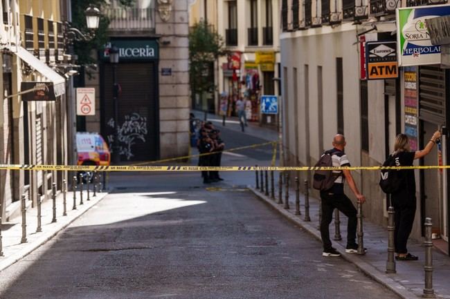 Cuatro desaparecidos tras el colapso de un edificio en Madrid