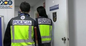 Detenidos en Mallorca por maltrato infantil tras alerta de su hija