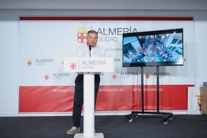 Diego Cruz elogia la Feria de Almería como inclusiva y divertida