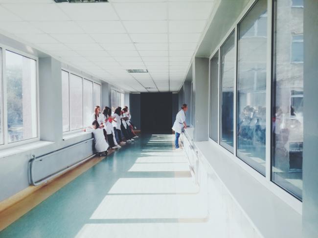 Cuando adicción y salud mental se cruzan: por qué un tratamiento hospitalario es clave