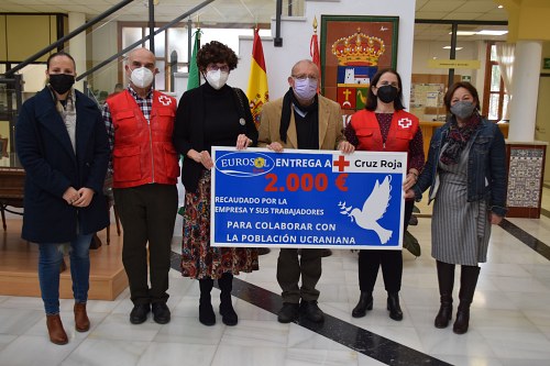 Eurosol dona A Cruz Roja 2.000 Euros de Sus Empleados Para Ucrania