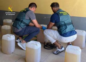 Interceptan en Níjar un cargamento de gasolina robado en Murcia para abastecer lanchas rápidas