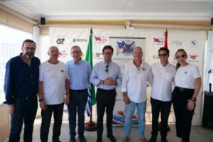 La modalidad deportiva de piragüismo, Dragon Boat, llega al Club Náutico de Almerimar