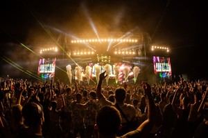 Amelie Lens abrirá Dreambeach 2025 en El Toyo