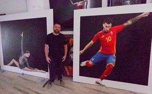 Antonio Menchón: una exposición con obras de gran formato sobre deportistas de élite en Roquetas