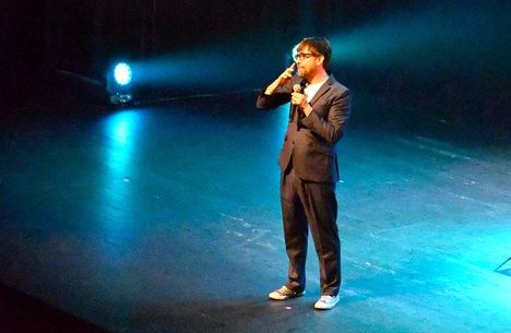 Luis Piedrahita arrasa con Apocalípticamente correcto en Roquetas
