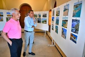 Los paisajes de Julio Escurín Moreno llenan de arte el Faro de Roquetas de Mar