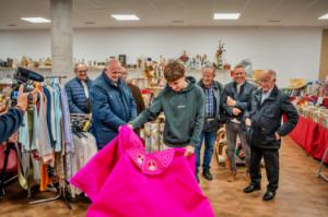 La Hermandad del Cristo del Mar inaugura su tradicional rastrillo navideño
