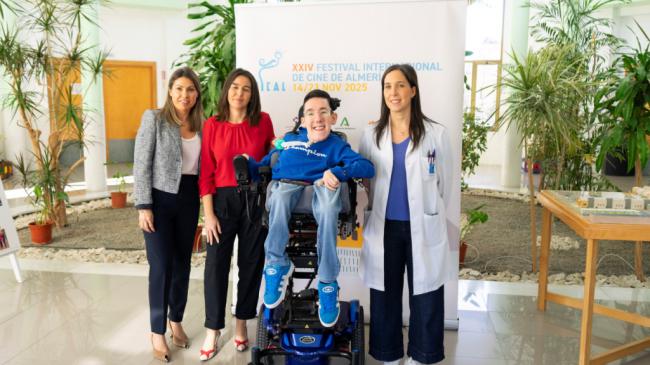 Brianeitor Deslumbra en Aspapros con su Mensaje de Superación