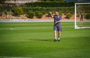 García Pimienta marca su estilo en el Almería