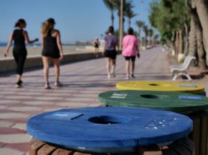 Roquetas de Mar refuerza la limpieza de sus playas y su atención turística
