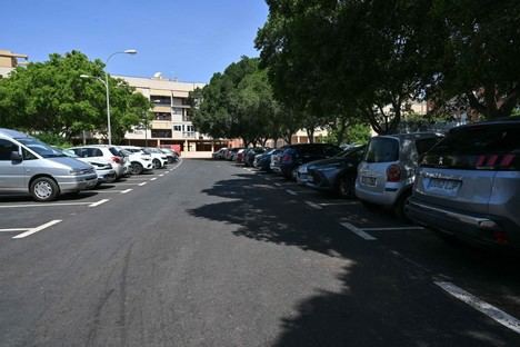 El Ayuntamiento de Almería renueva 180.000 m² de calles en 27 barrios