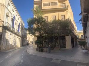El Ayuntamiento honra al violinista Antonio Cuadra con una nueva plaza en el Casco Histórico