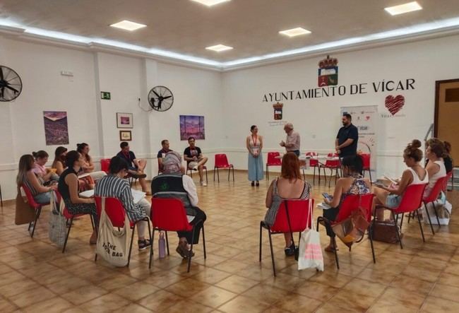 Ayuntamiento de Vícar impulsa colaboración con entidades sociales