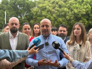 Vox propone en Almería eliminar la inexistente prioridad de ayudas a jóvenes extutelados