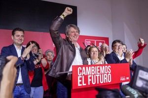 PSOE avanza en Castilla y León mientras sus socios de izquierda enfrentan crisis
