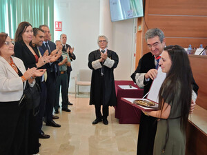 Homenaje a la abogada agredida en El Ejido durante los actos de su patrona