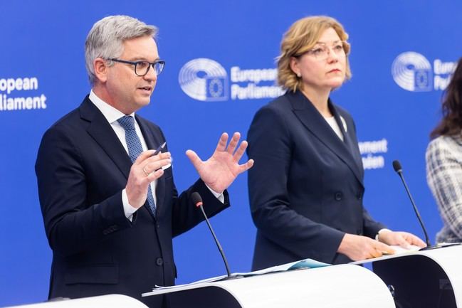 Europa impulsa la creación de centros de deportación para migrantes fuera de la UE