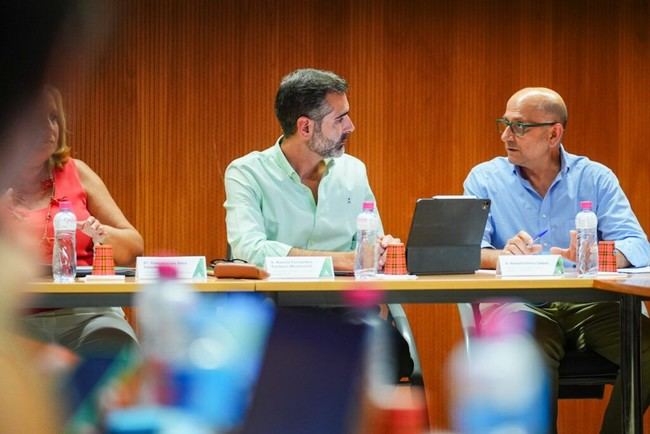 Reunión del Comité de Agricultura en Almería para abordar retos del sector agrario en 2025
