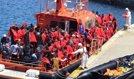 Andalucía recurre al TC por el reparto de menores migrantes