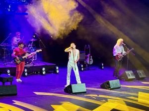 Concierto 'Queen Revolution' llena el Auditorio con la esencia de Freddie Mercury