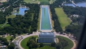 El estanque de Trump en Washington se llena de algas tras costosa reforma