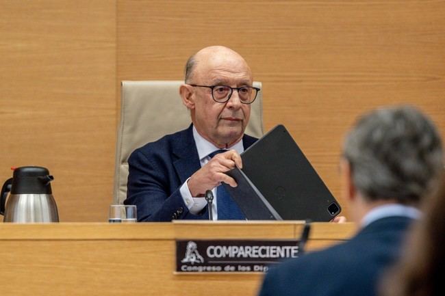 Montoro se aparta del PP tras ser imputado