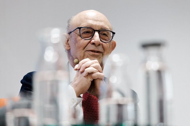 Montoro defendió a empresas en conflicto con Soria, según el sumario